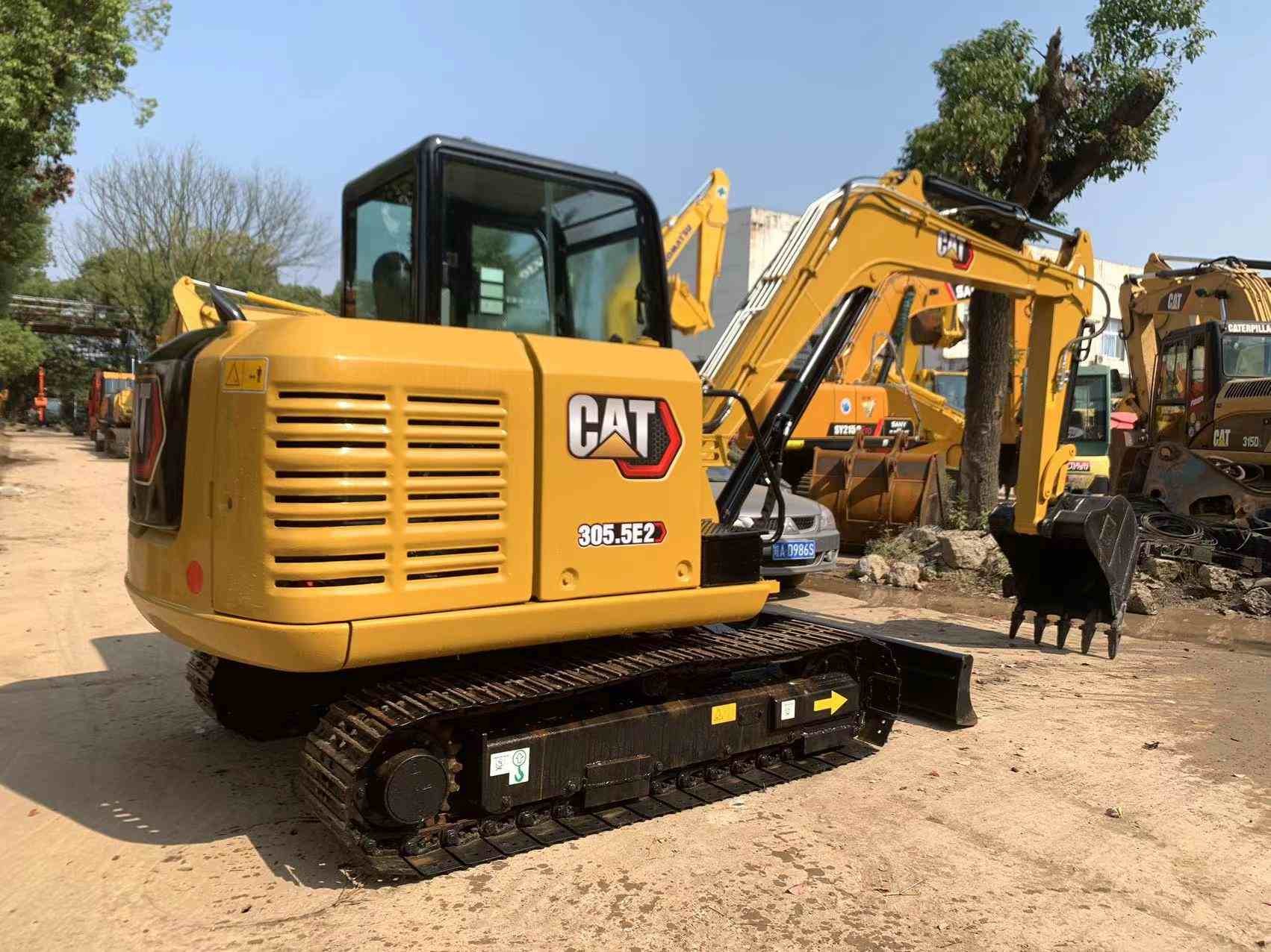 जापान बिक्री के लिए प्रयुक्त CAT खुदाई मशीन दूसरा हाथ 305.5E2 Jindongyu मशीनरी