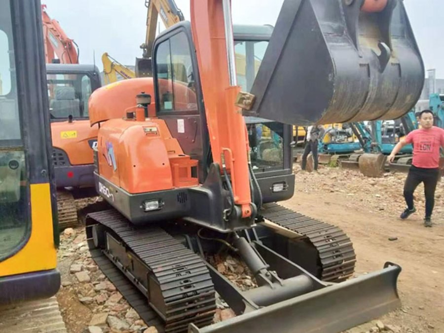 कोरिया इस्तेमाल किया Doosan उत्खनन बिक्री के लिए दूसरा हाथ DH60-7 Jindongyu मशीनरी